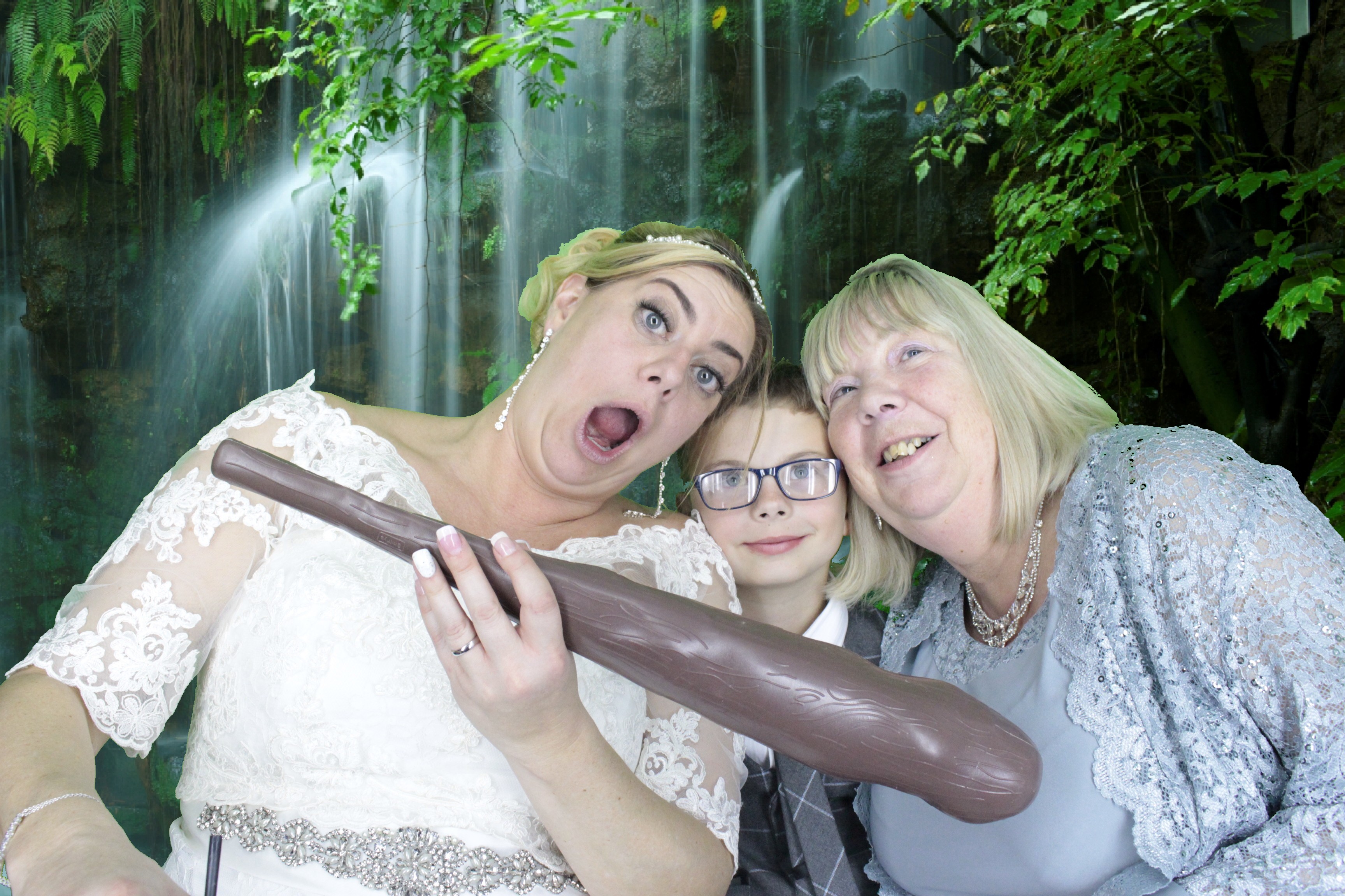Mr & Mrs Johnson | View more photos from the event at gallery.myphotoboothexperience.co.uk/u/MyPhotoBoothExperienceLtd/Mr-Mrs-Johnson